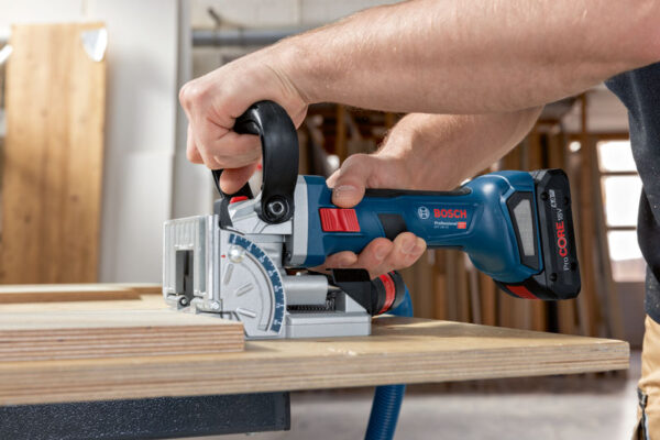 BOSCH Lamellfres GFF18V-22 SOLO L-BOXX 238