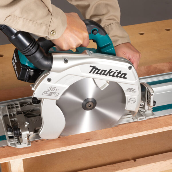 Makita DHS900Z 18V Børsteløs batterisirkelsag. 235mm sagblad