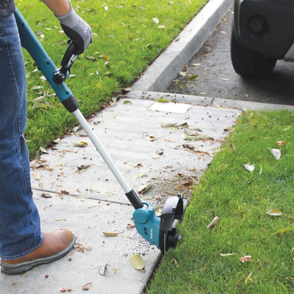 Makita DUR181SF 18V Gresstrimmer LXT Komplett med batteri og lader